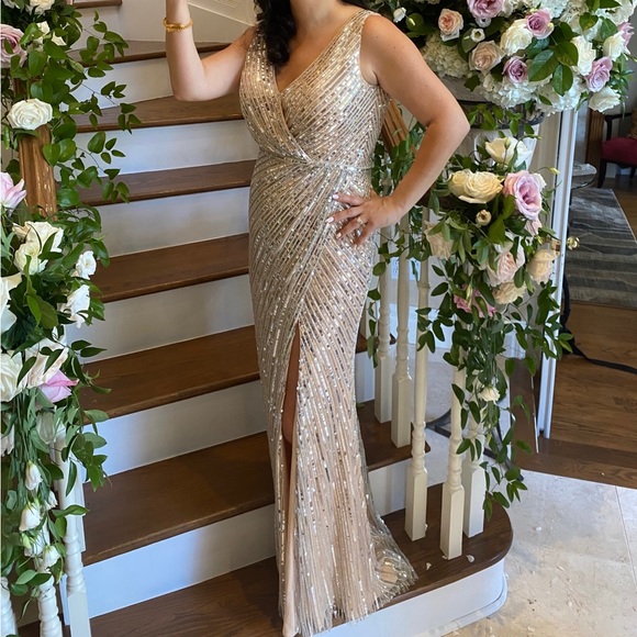 Mac Duggal sequinned long evening dress💫 - Picture 11 of 11